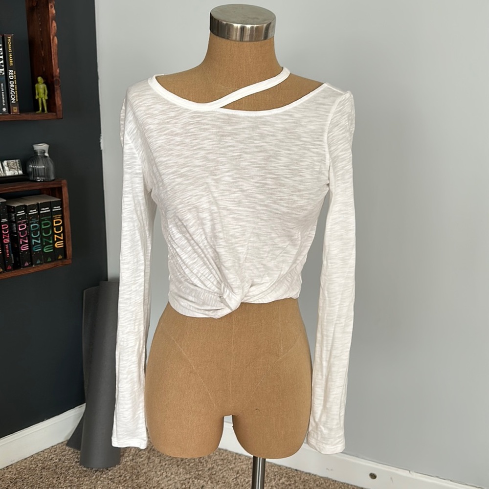 Long sleeve white crop top